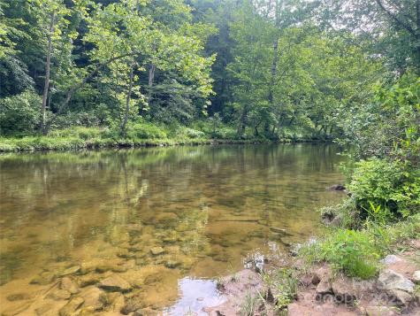 2642 Canada Road Tuckasegee NC 28783