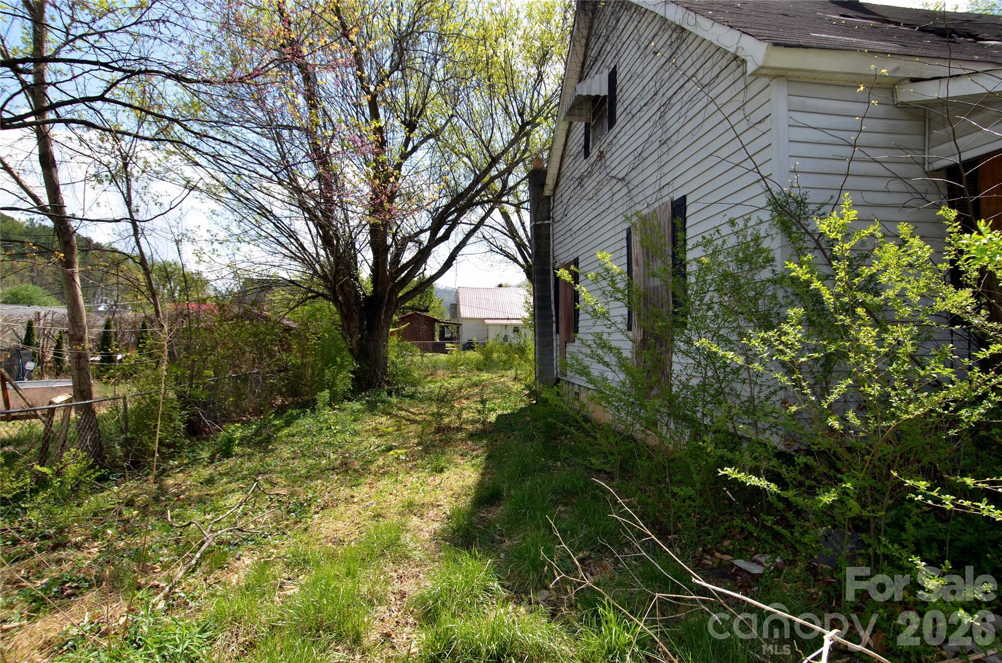 56 Fifth Em Street Marion NC 28752
