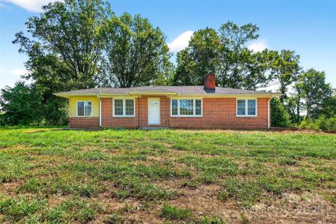 467 Butler Farm Road Mills River NC 28759