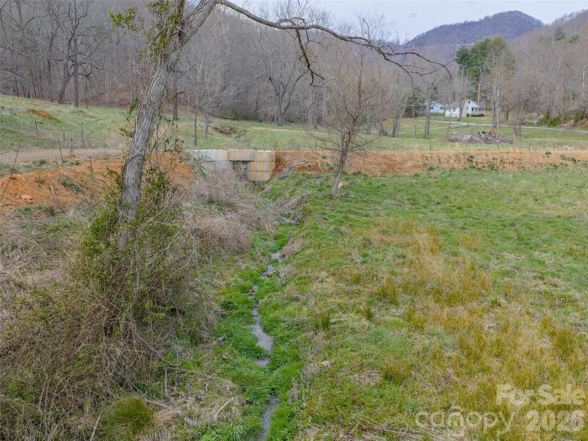 1433 Crabtree Mountain Road Clyde NC 28721