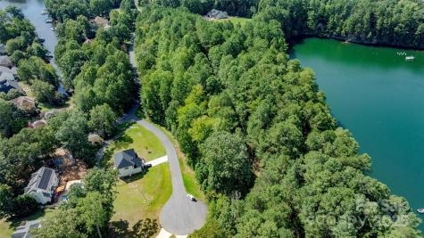 105 Quiet Trail Mooresville NC 28117