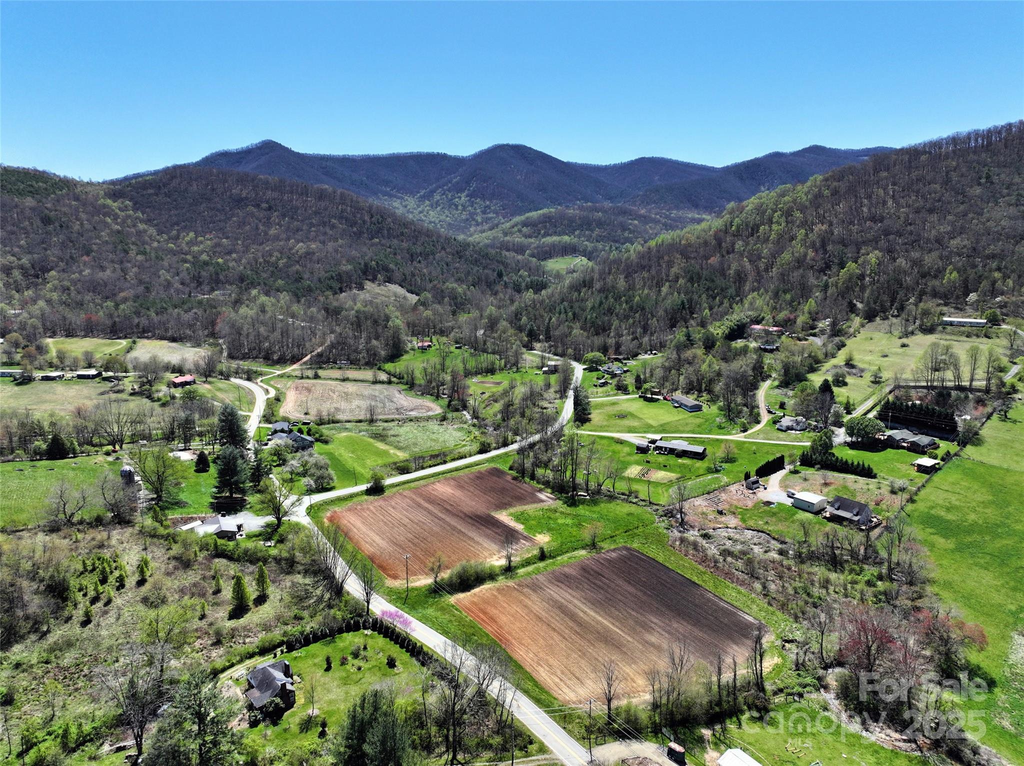 796 Upper Glady Fork Road Candler NC 28715