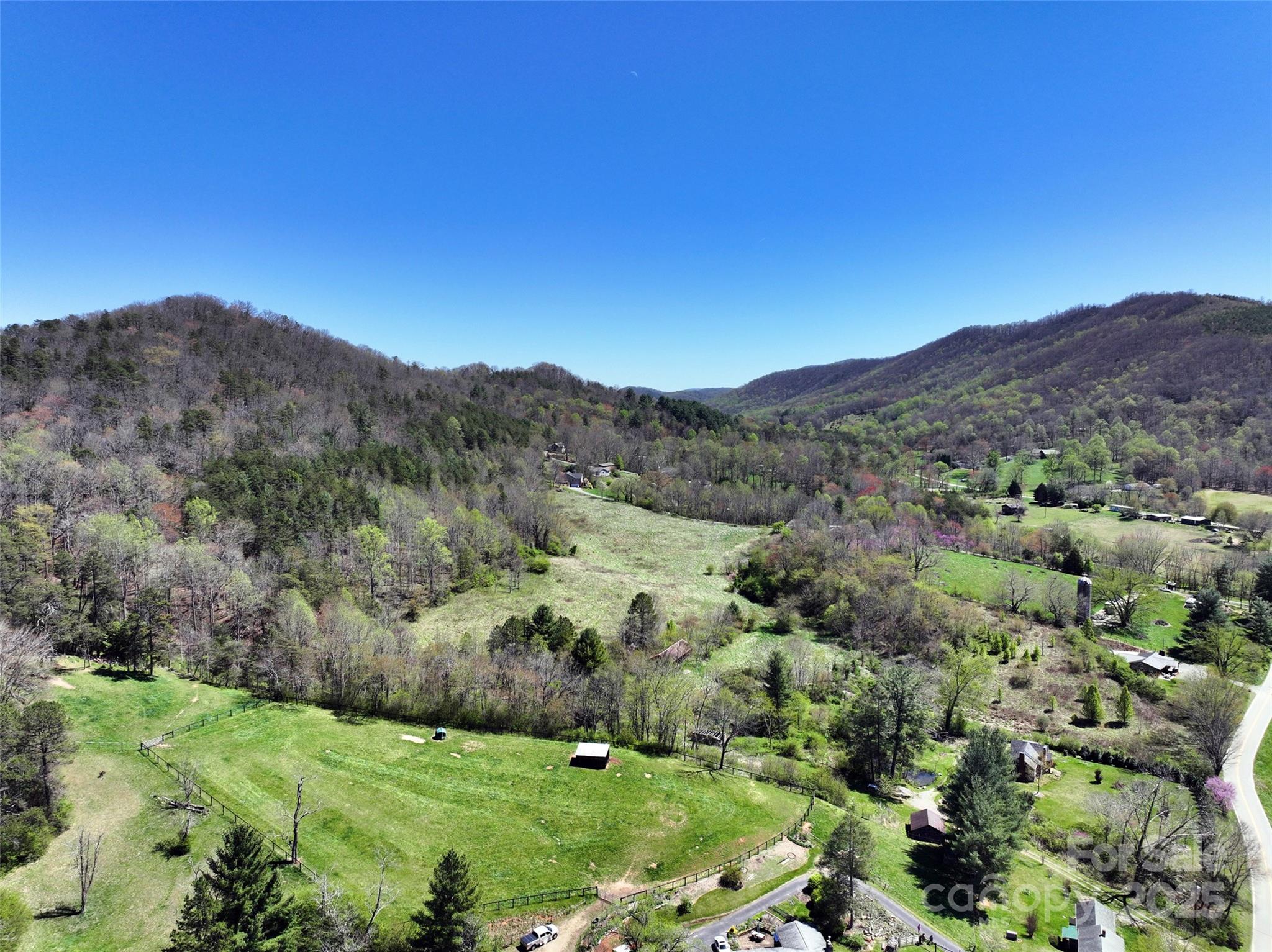 796 Upper Glady Fork Road Candler NC 28715