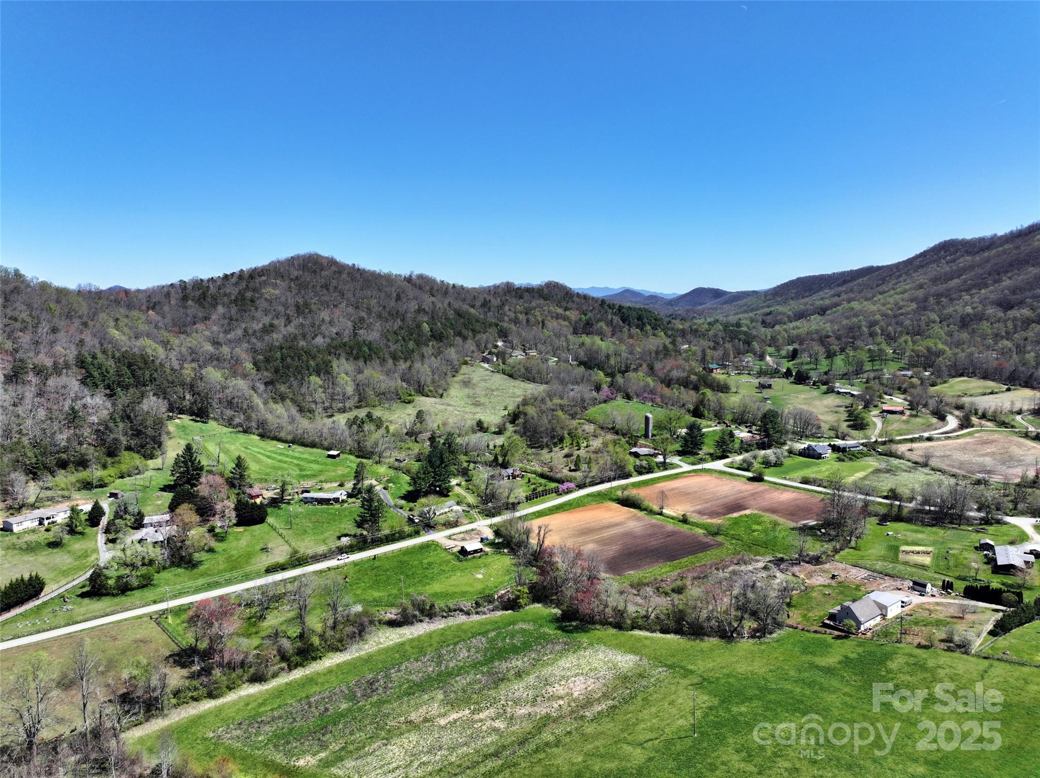 796 Upper Glady Fork Road Candler NC 28715