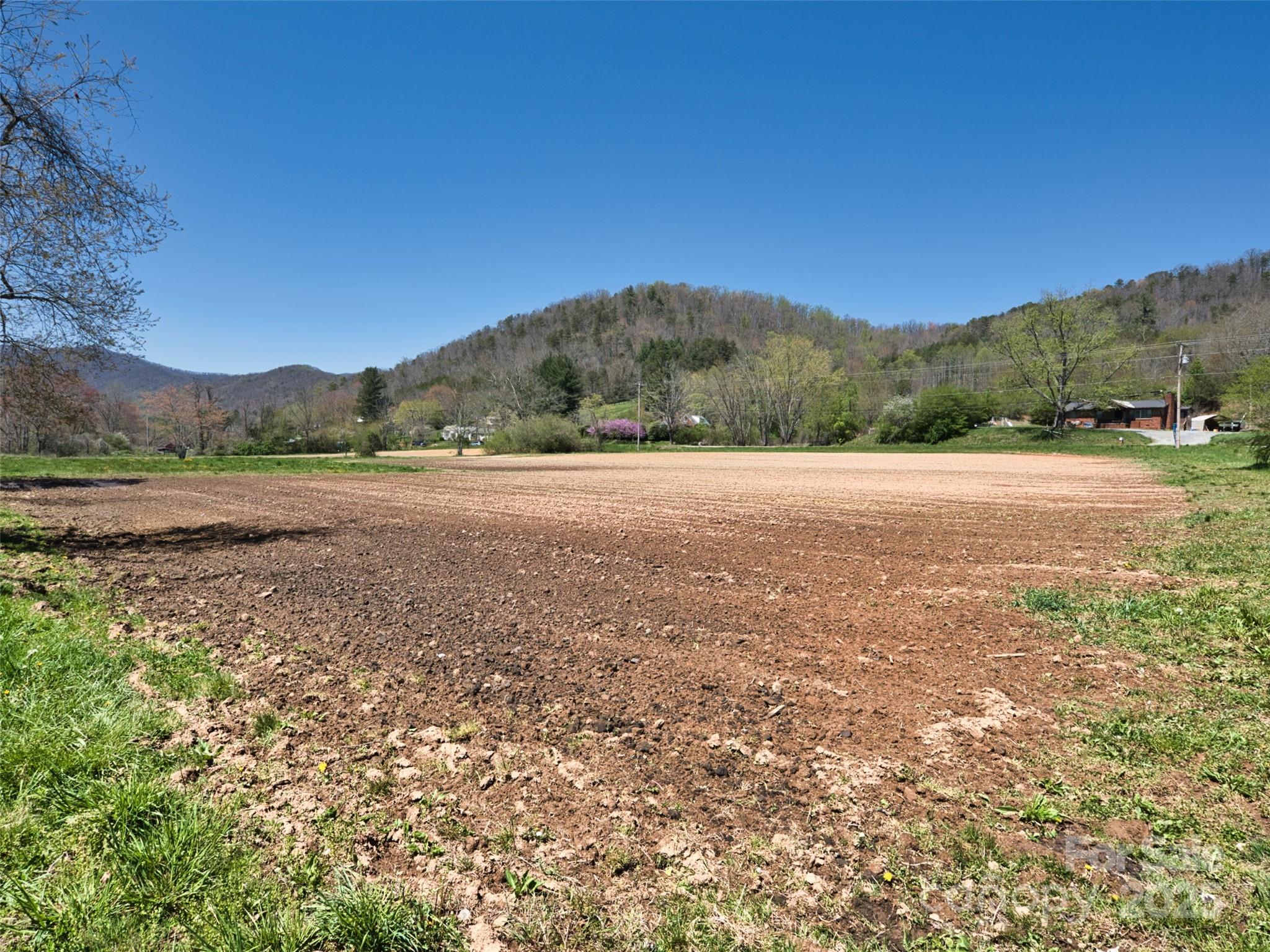 796 Upper Glady Fork Road Candler NC 28715