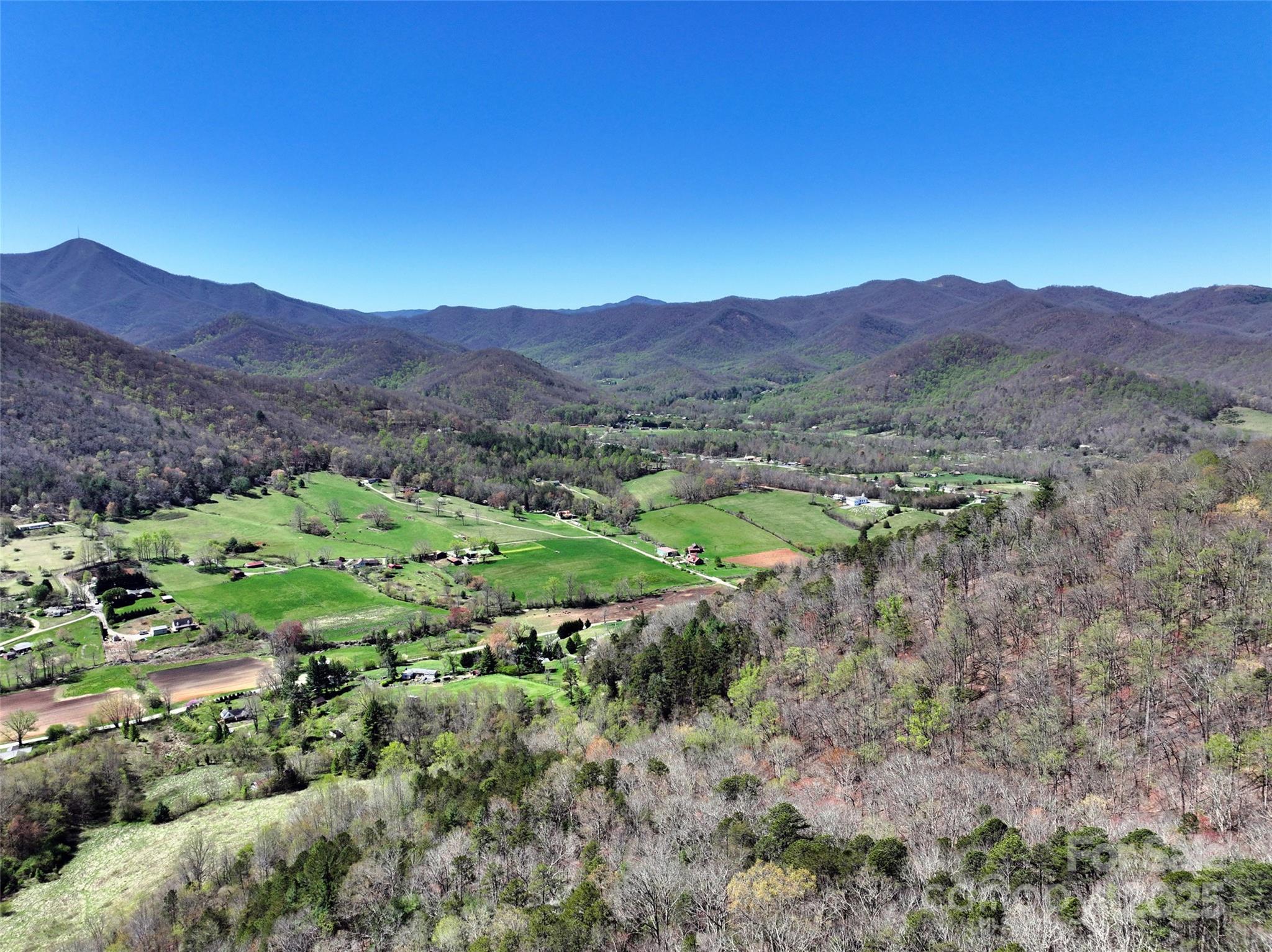 796 Upper Glady Fork Road Candler NC 28715