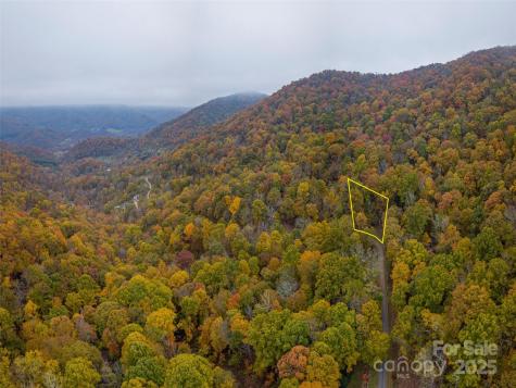000 Sleepy Hollow Lane Canton NC 28716