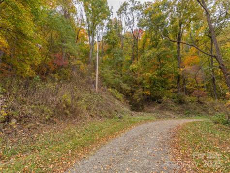 000 Sleepy Hollow Lane Canton NC 28716