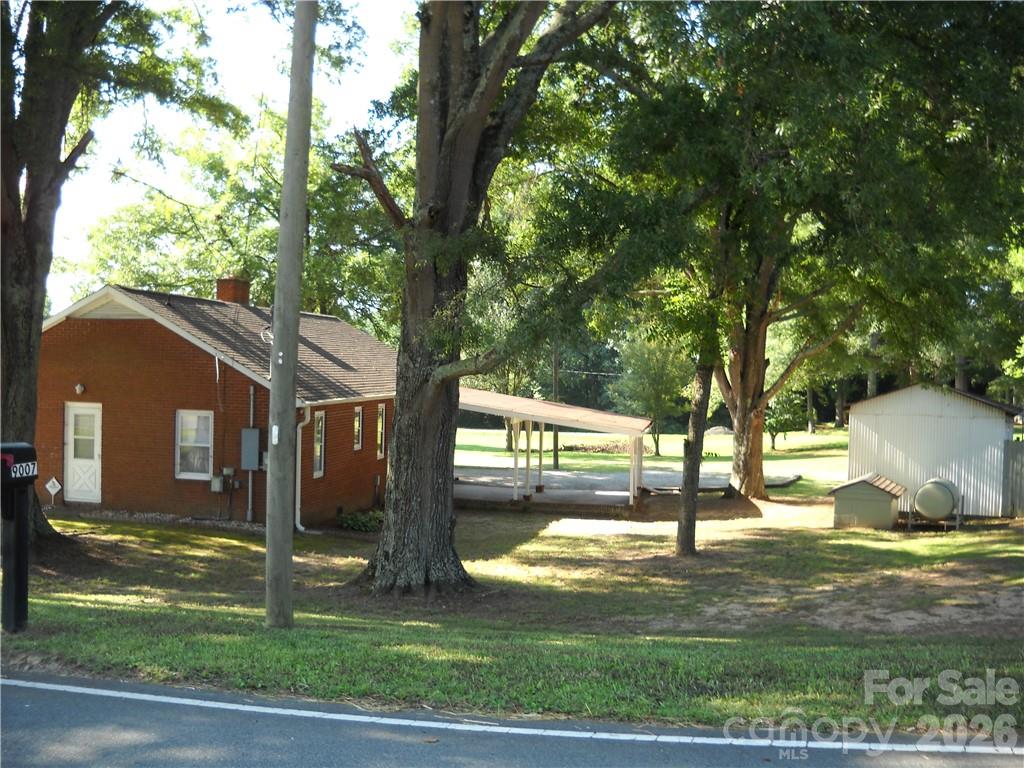 9007 Beatties Ford Road Huntersville NC 28078