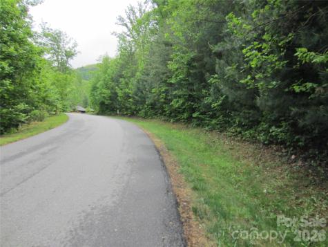 64 Longspur Lane Asheville NC 28804