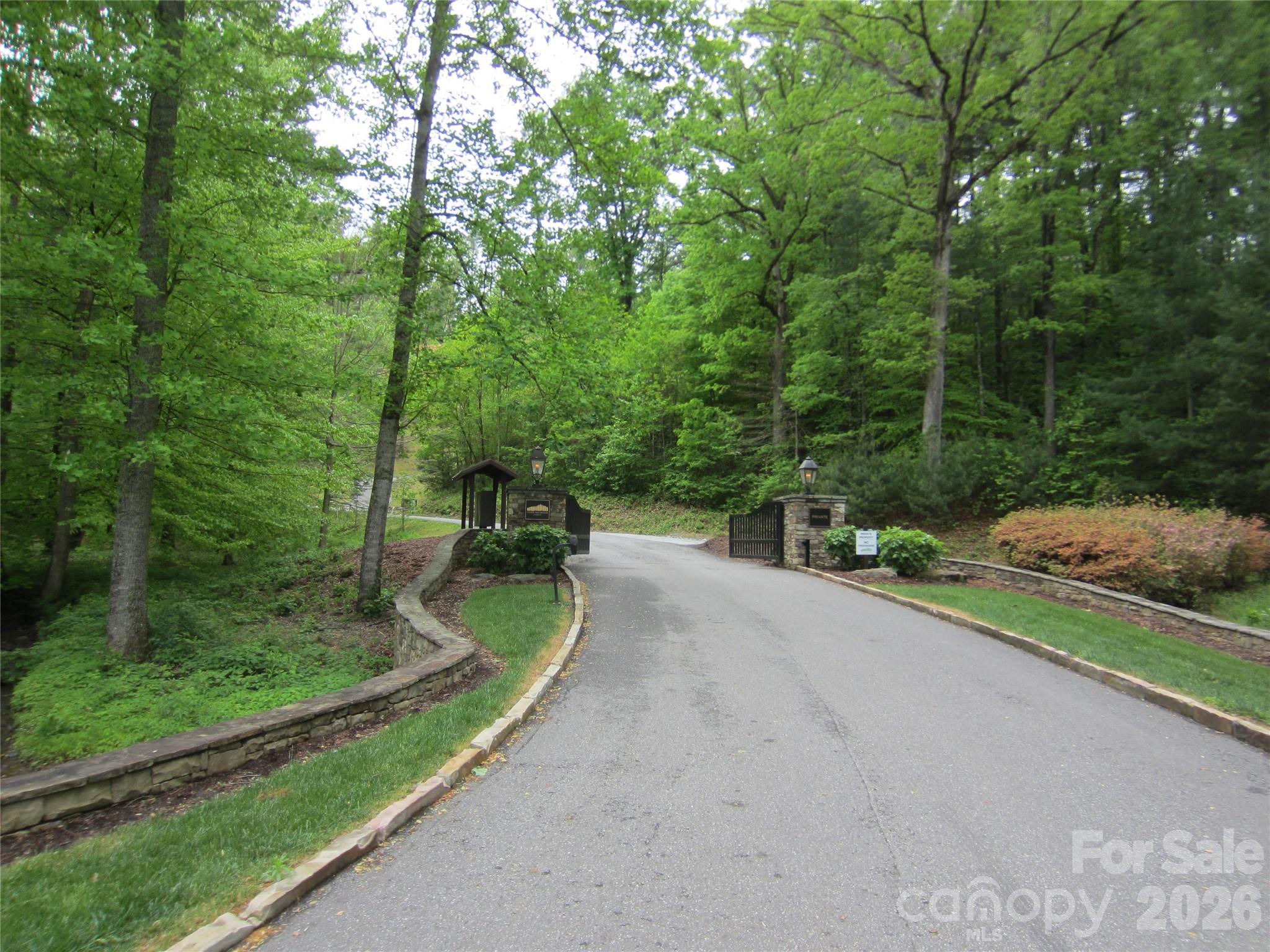 64 Longspur Lane Asheville NC 28804