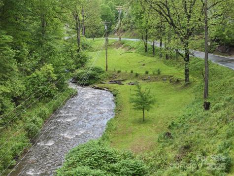 210 Conleys Creek Road Whittier NC 28789