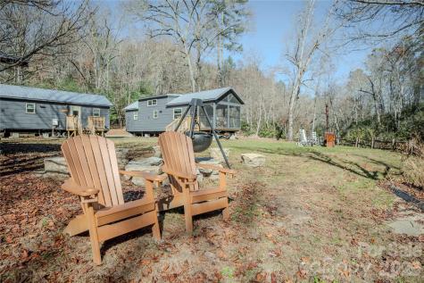 9017 East Fork Road Brevard NC 28712