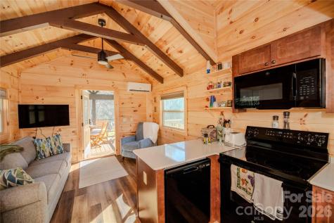 9017 East Fork Road Brevard NC 28712