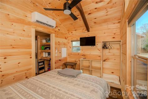 9017 East Fork Road Brevard NC 28712