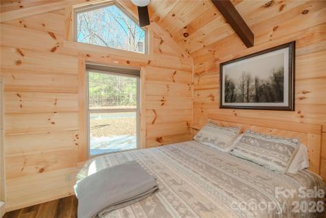 9017 East Fork Road Brevard NC 28712
