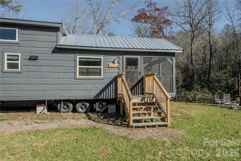 9017 East Fork Road Brevard NC 28712