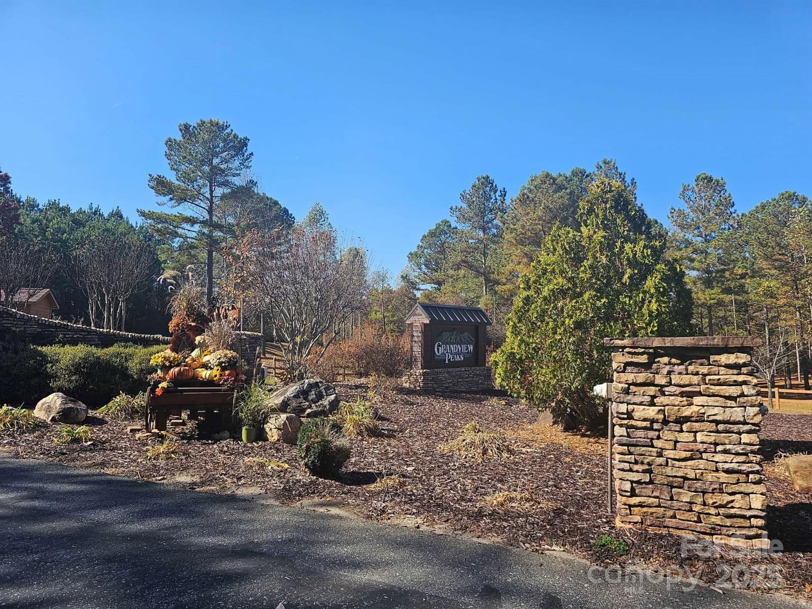 1211 Mountain Vista Drive Nebo NC 28761