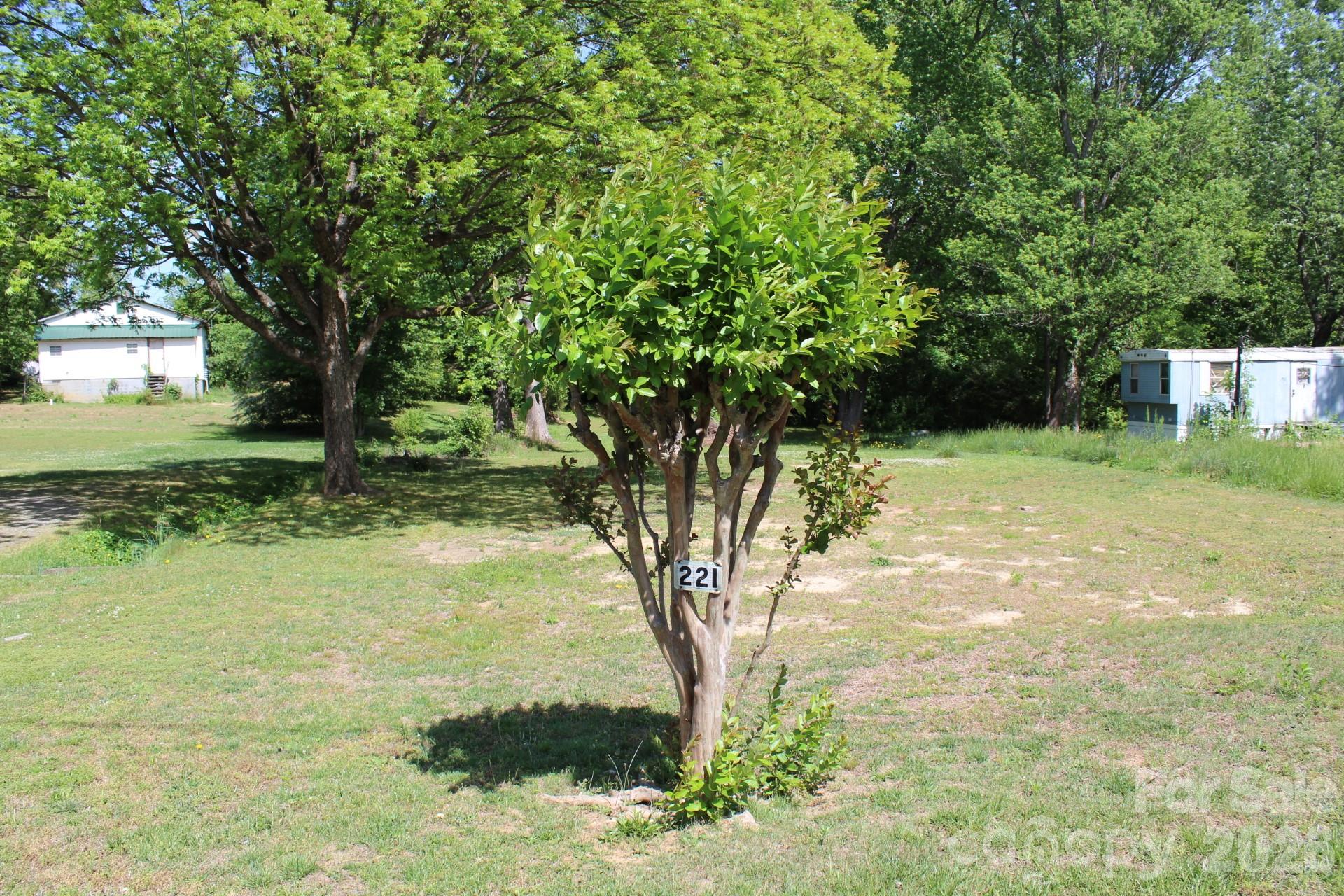 221 37th Street SW Hickory NC 28602