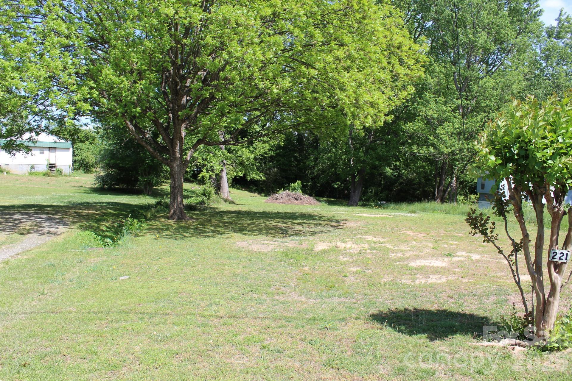 221 37th Street SW Hickory NC 28602