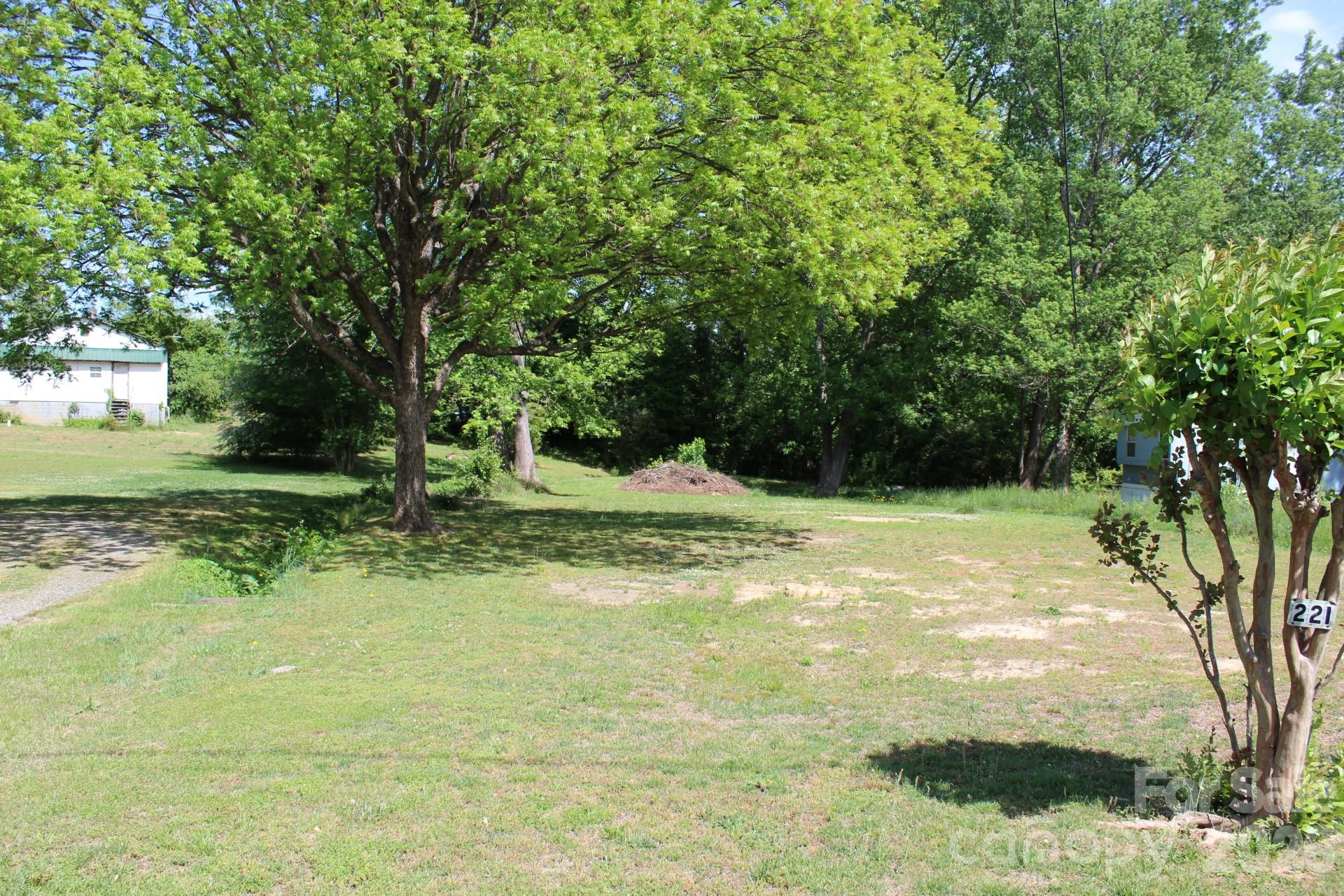 221 37th Street SW Hickory NC 28602