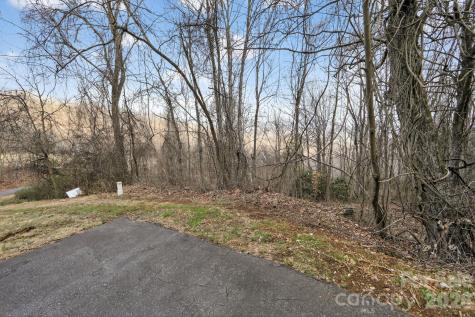 80 View Ridge Parkway Leicester NC 28748
