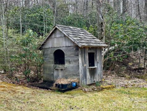65 Blue Ridge Gem Mine Road Little Switzerland NC 28777