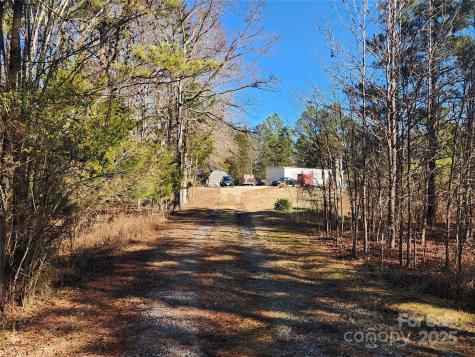 1342 Mcknight Road Smyrna SC 29743