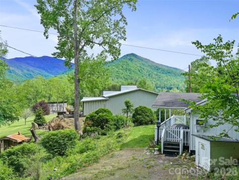 74 Socrates Lane Burnsville NC 28714