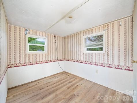74 Socrates Lane Burnsville NC 28714