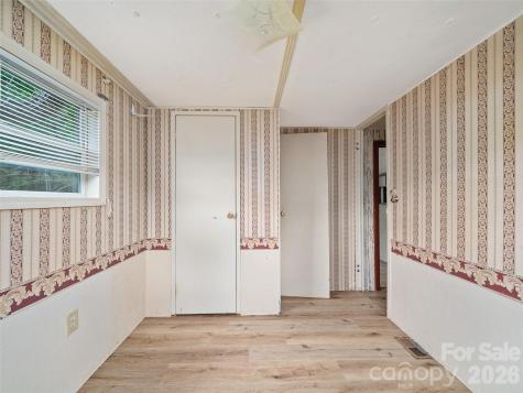 74 Socrates Lane Burnsville NC 28714