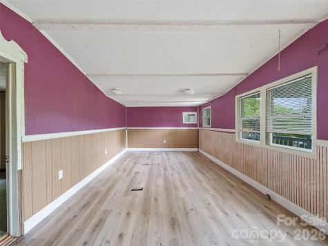 74 Socrates Lane Burnsville NC 28714