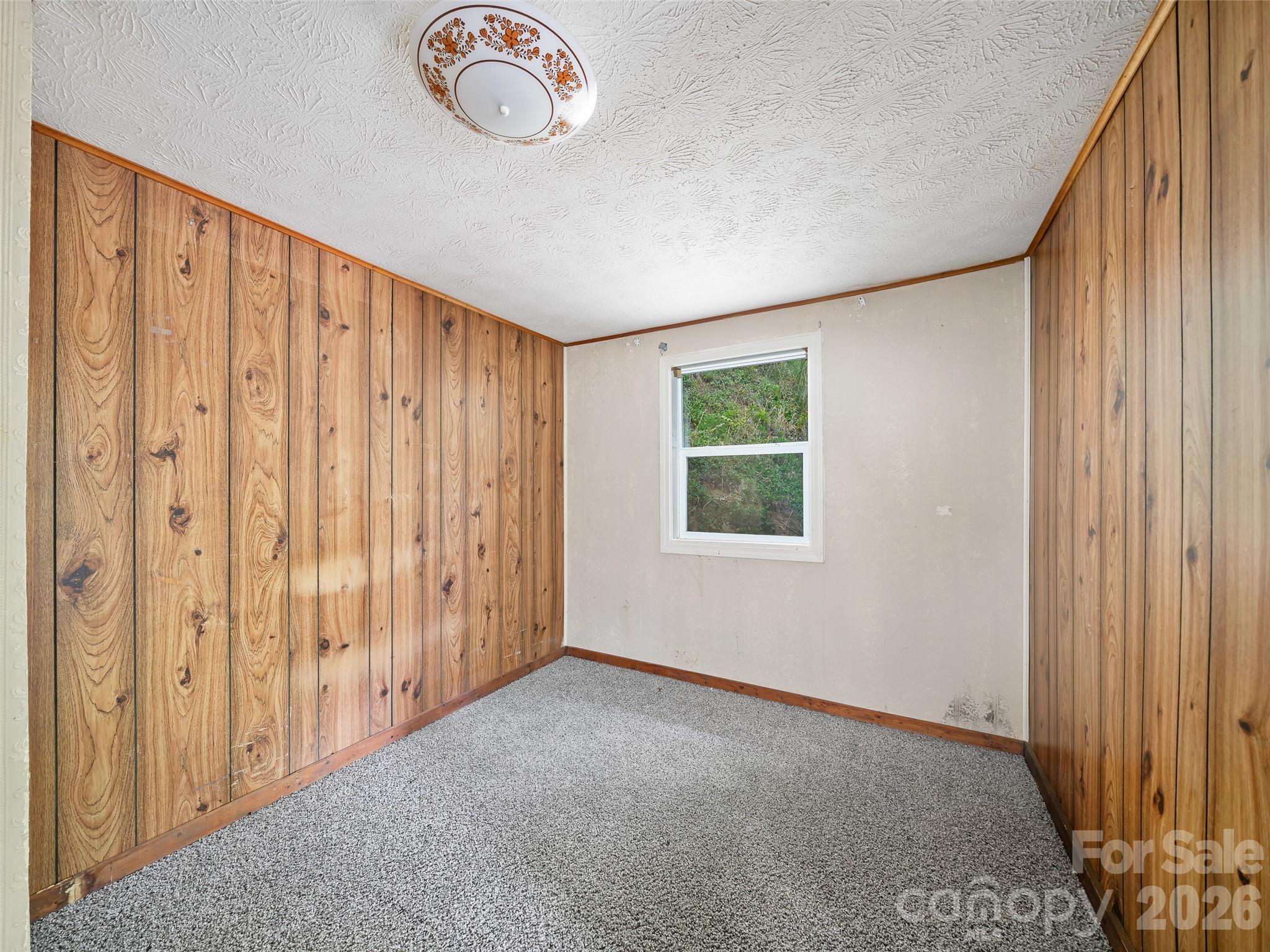 74 Socrates Lane Burnsville NC 28714