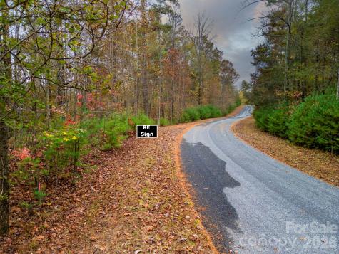 139 Larkhaven Drive Nebo NC 28761