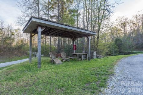 7 Gateway Parkway Old Fort NC 28762