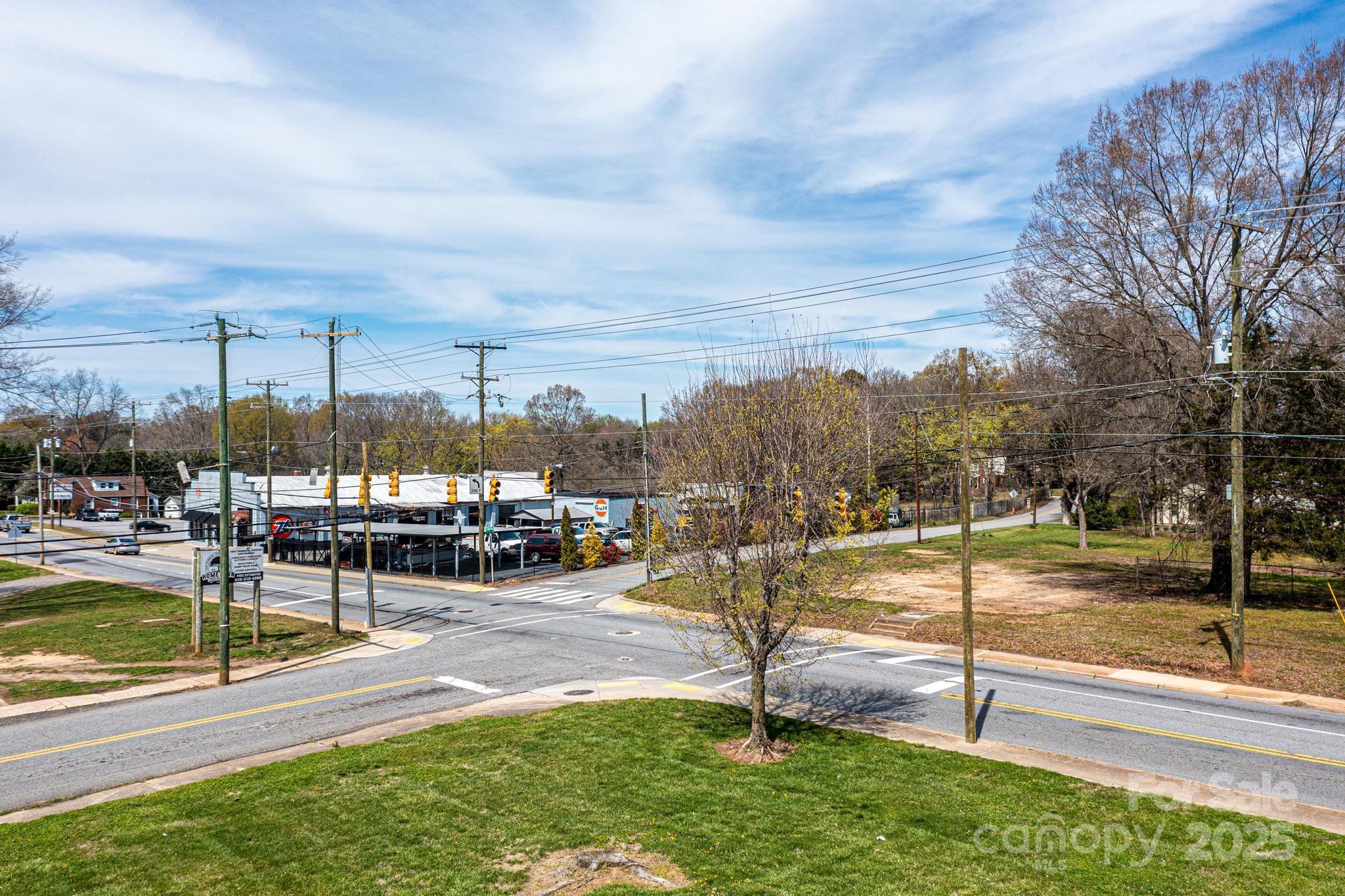 24 7th Street NW Taylorsville NC 28681