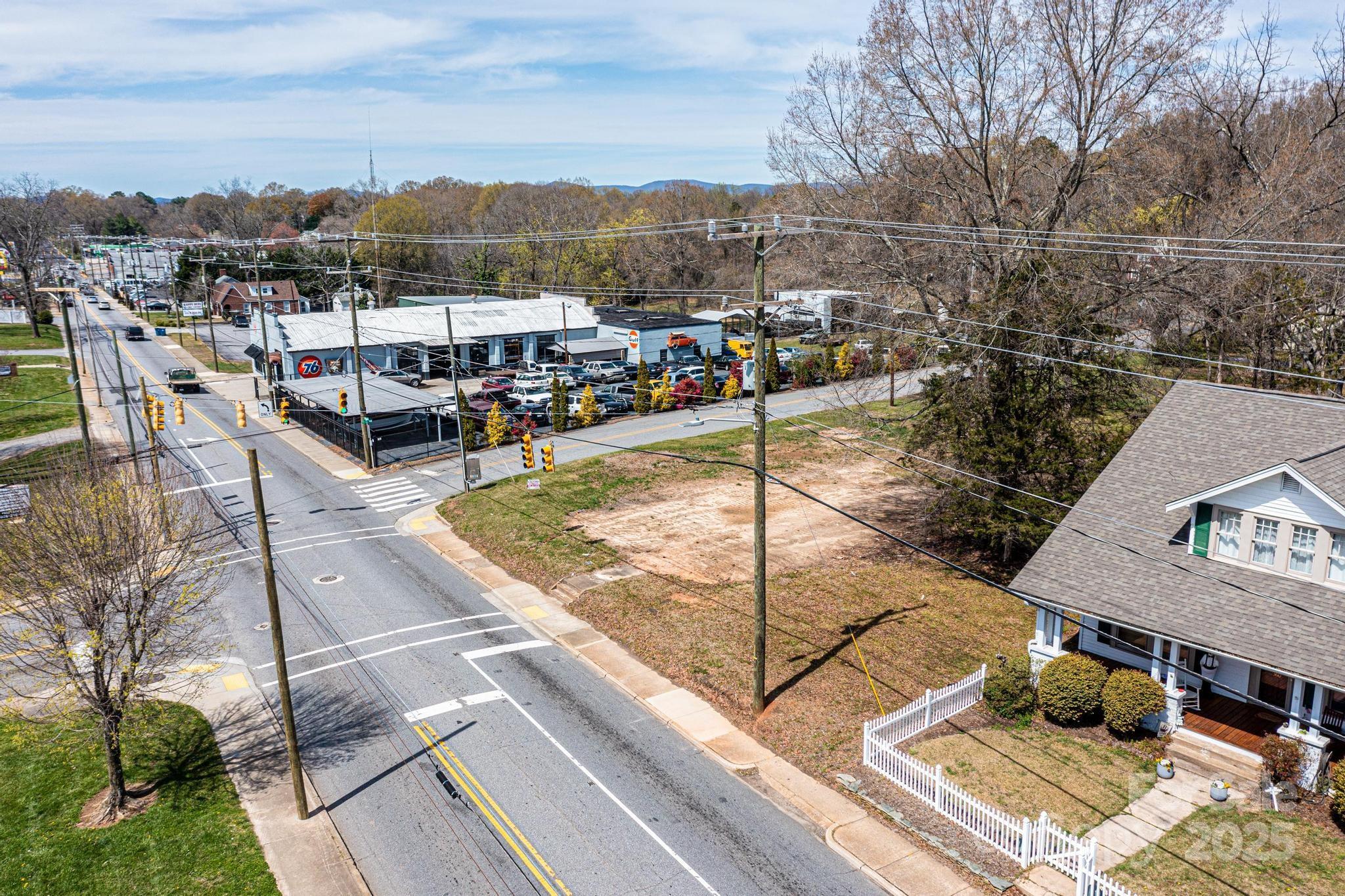 24 7th Street NW Taylorsville NC 28681