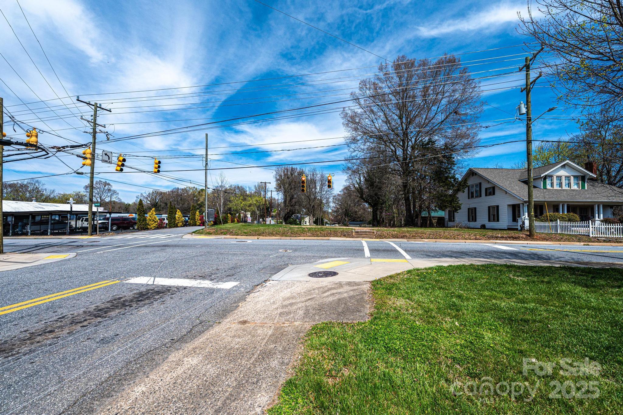24 7th Street NW Taylorsville NC 28681