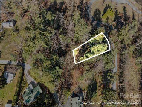 000 Oscelake Way Hendersonville NC 28739
