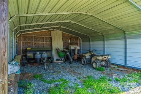 7160 Old Us Highway 421 Staley NC 27355