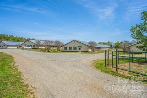 7160 Old Us Highway 421 Staley NC 27355