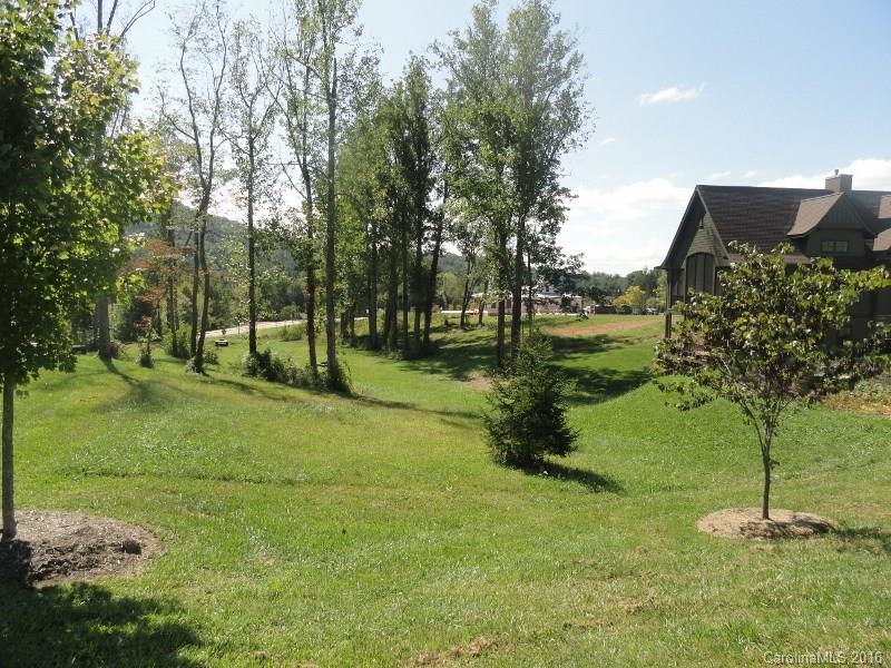 18 Versailles Lane Asheville NC 28804