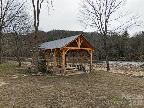 51 Wild Turkey Loop Marshall NC 28753