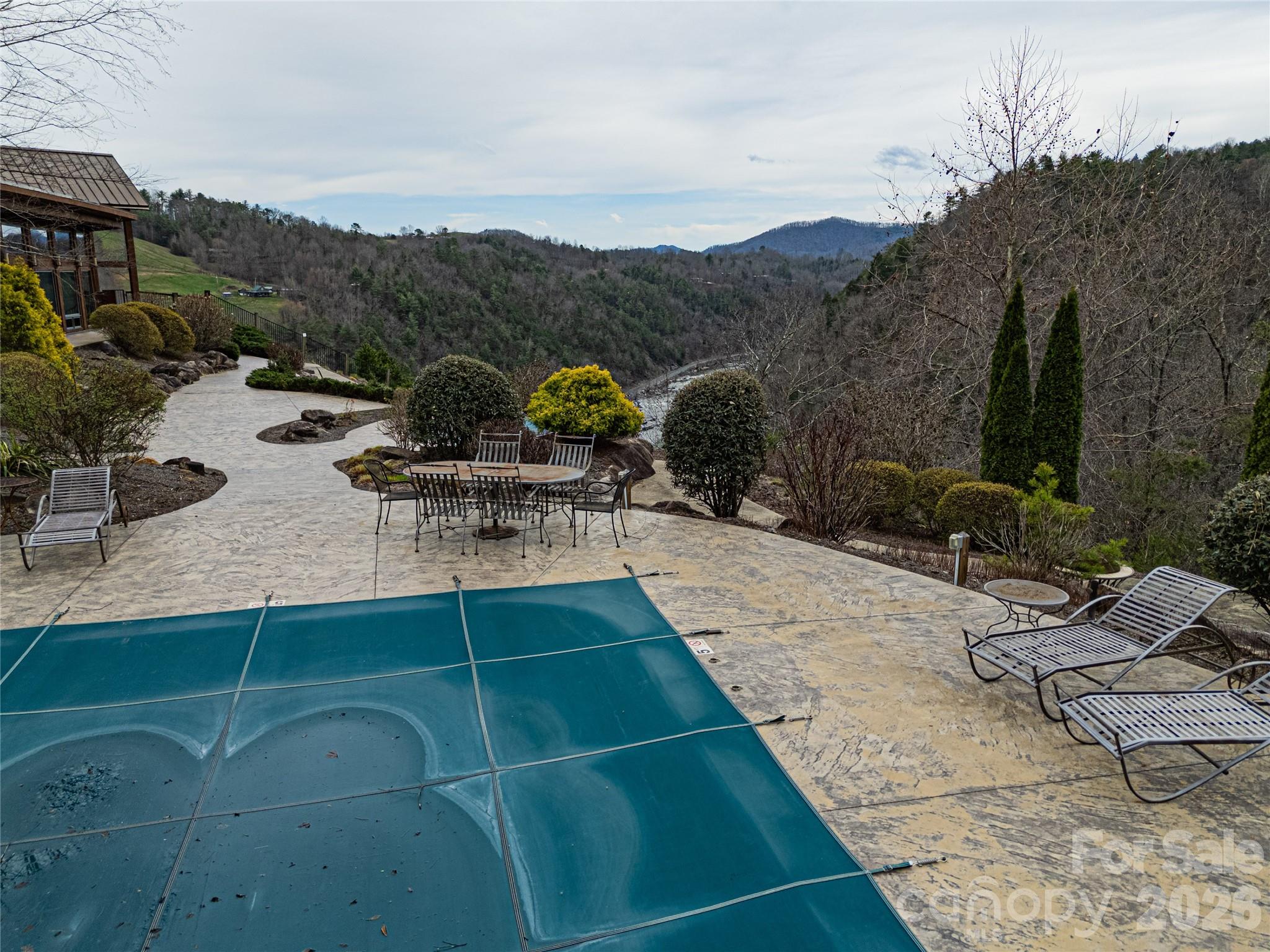 51 Wild Turkey Loop Marshall NC 28753