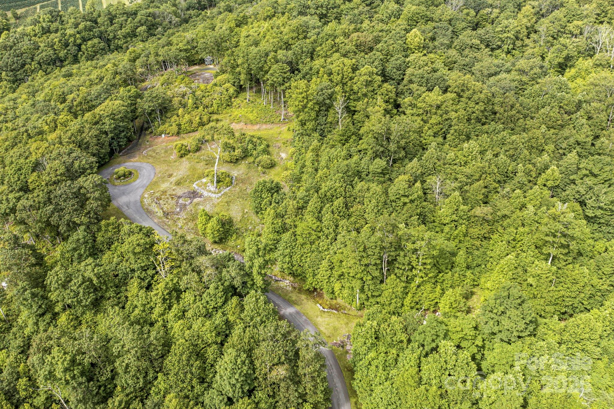 1260 Mountain Laurel Parkway Newland NC 28657