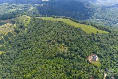 1260 Mountain Laurel Parkway Newland NC 28657