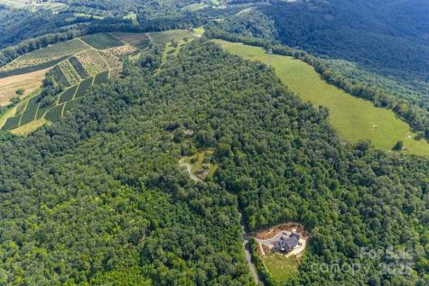 1260 Mountain Laurel Parkway Newland NC 28657
