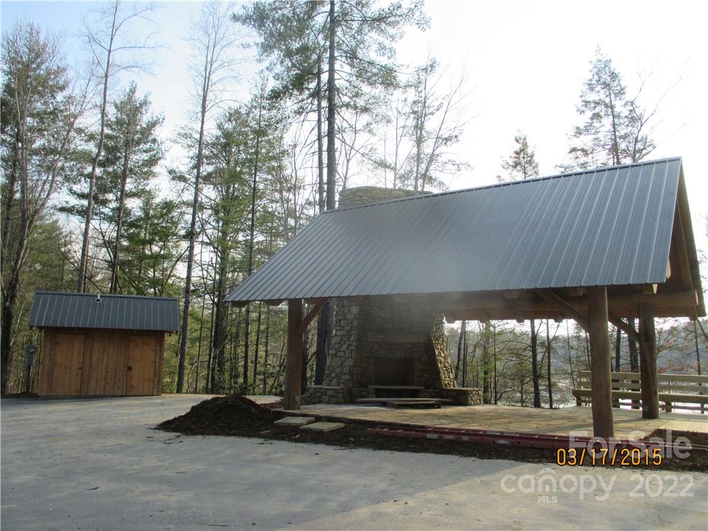 675 Harborside Drive Nebo NC 28761