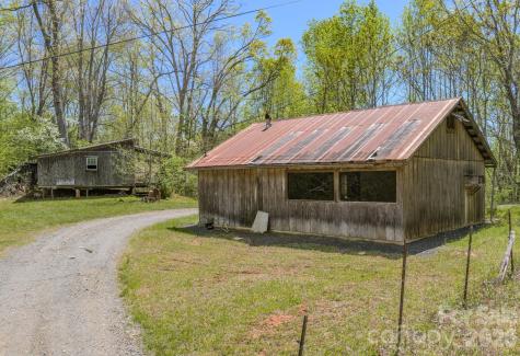 143 Gouge Cemetery Road Bakersville NC 28705