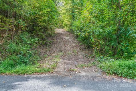 1380 Seven Glens Drive Weaverville NC 28787